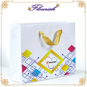 Printed White Apparel Packaging Vogue Bag